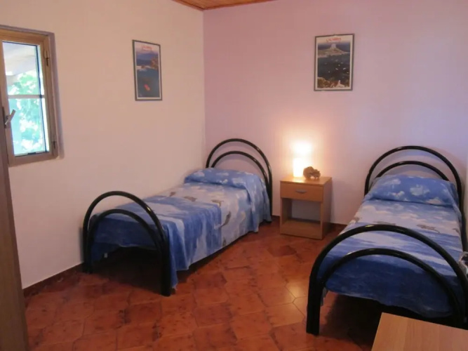 Detached Seafront Villa With Private Access To The Beach