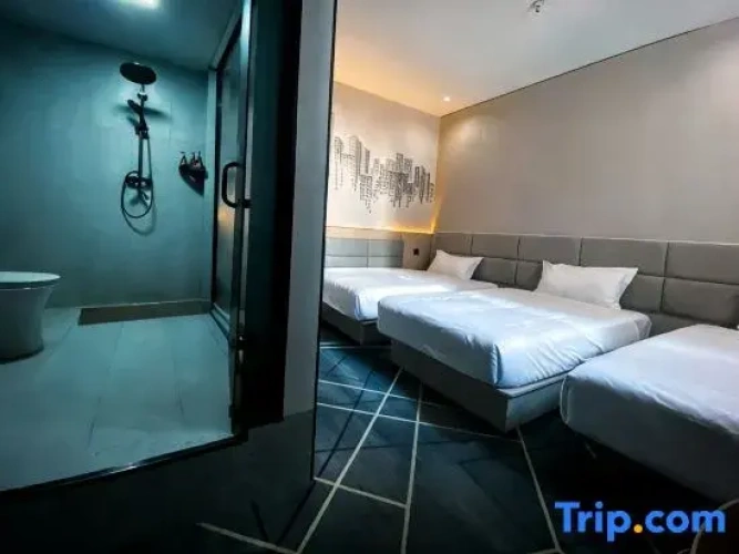Business Triple room