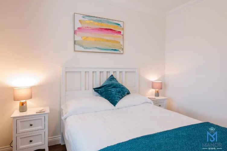 Charming chic Appartment with 24hr Parking
