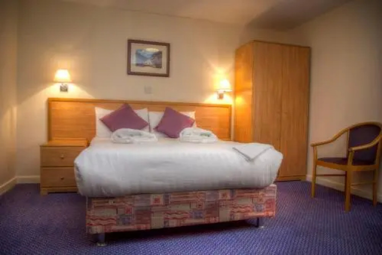 George IV Hotel