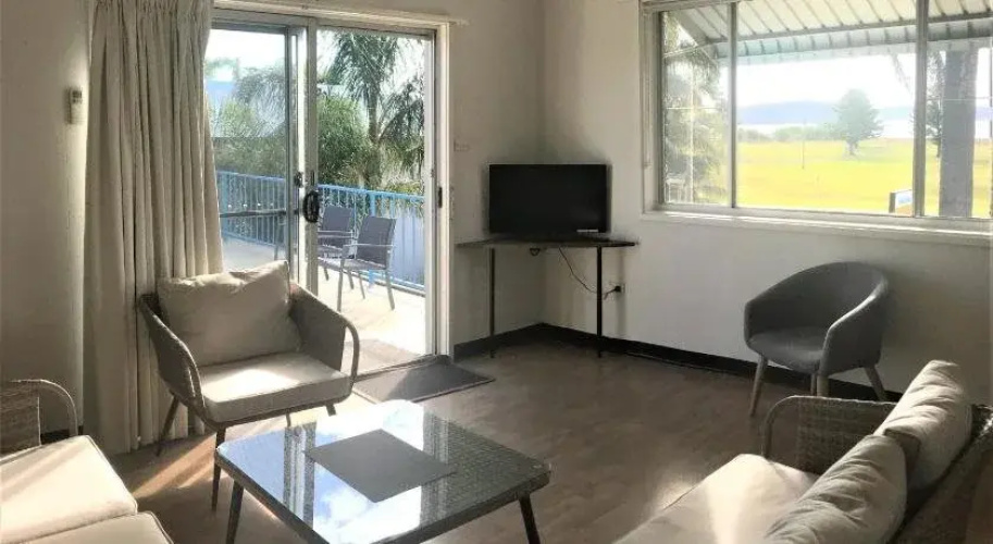 Kon Tiki Apartments