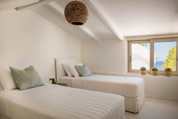 360° Luxury Residences