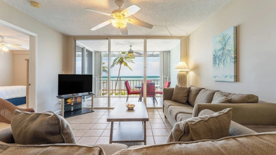 2 Bedrooms Apartment