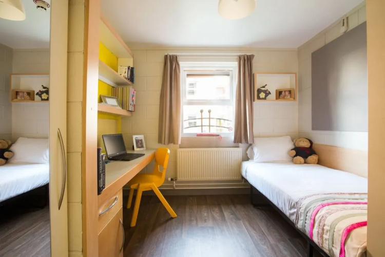 Queens University Belfast - Elms Village - Hostel