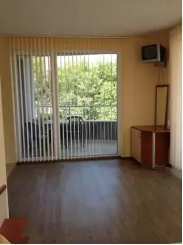 Purple House Suites