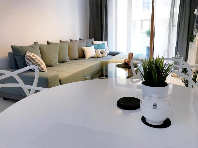 2 Bedrooms Apartment