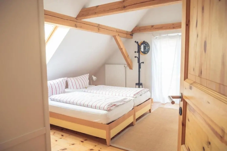 3 Bedrooms Apartment