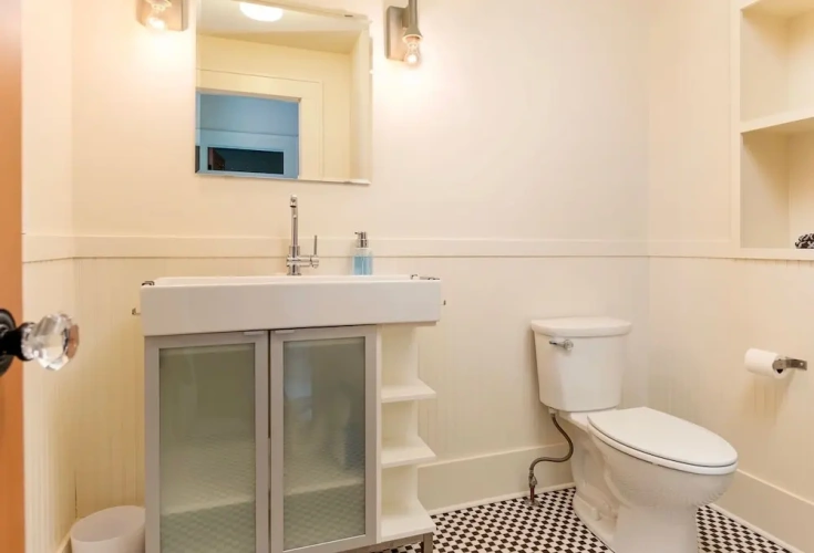 4 Bedrooms Cottage