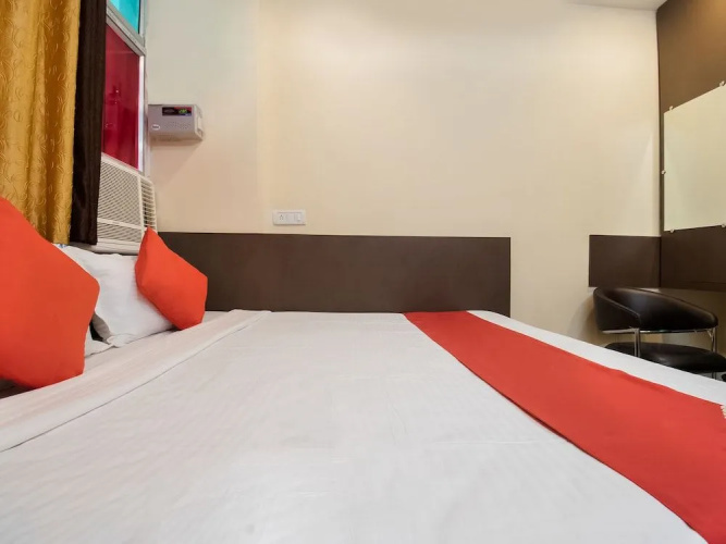 OYO 45609 The Legend Inn