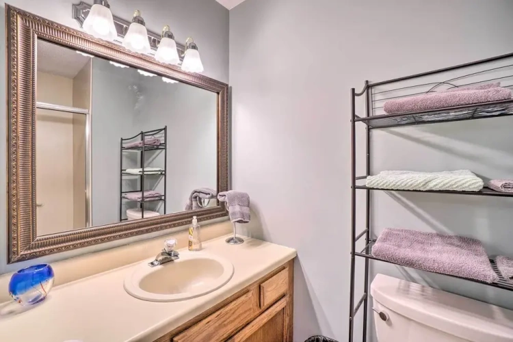 2 Bedrooms Apartment