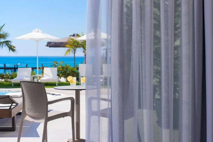 Deluxe Triple room with sea view