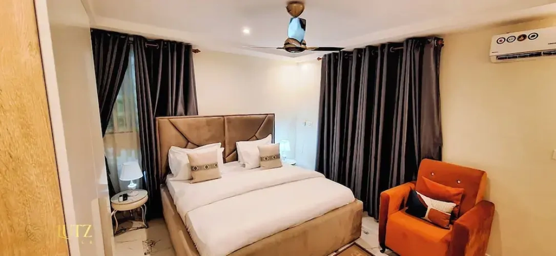 Economy room