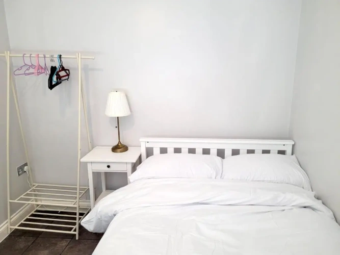 3 Bedrooms Cottage