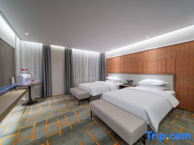 Premier Twin room