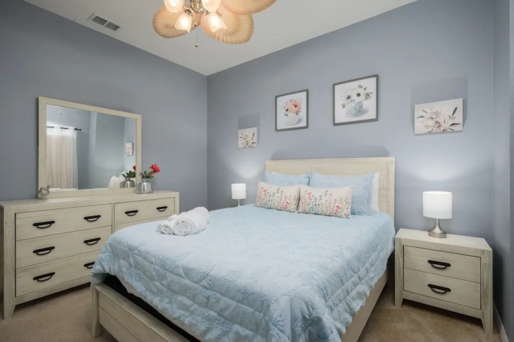 4 Bedrooms Cottage