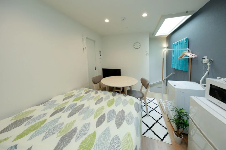 Jr Station Apartment 2F