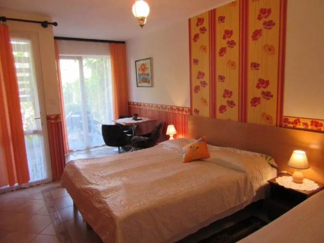 Standard Triple room with balcony