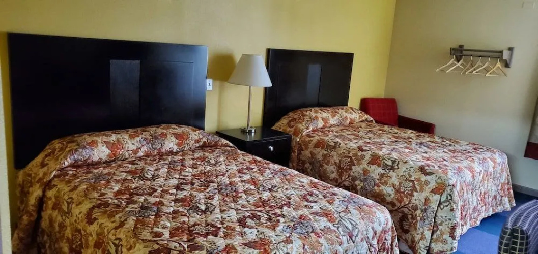 Red Carpet Inn