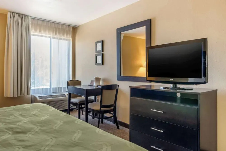 Comfort Inn Lenexa