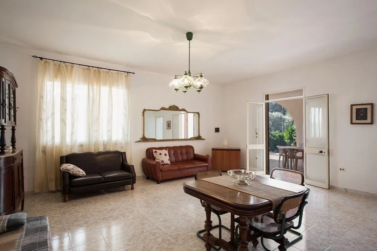3 Bedrooms Villa