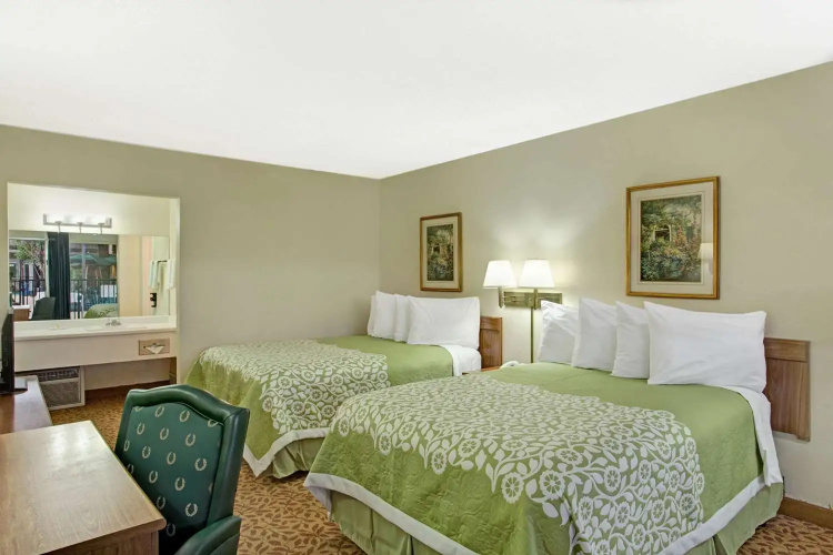 Days Inn by Wyndham Ogden