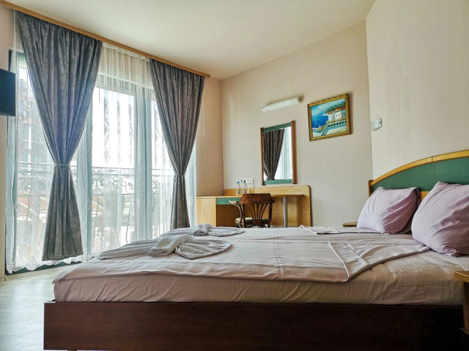Empera Hotel