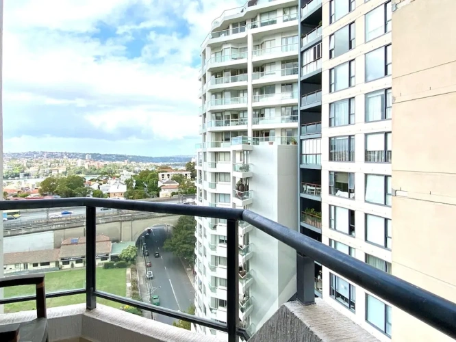 2 Bedrooms Apartment with balcony