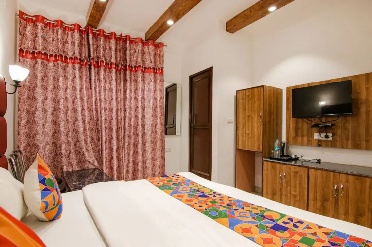 Fabhotel Grover