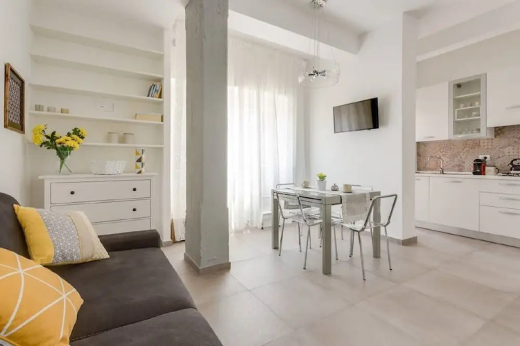 Franca's Home