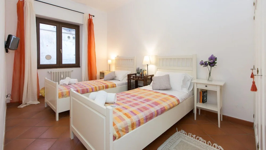 Rental in Rome San Trifone