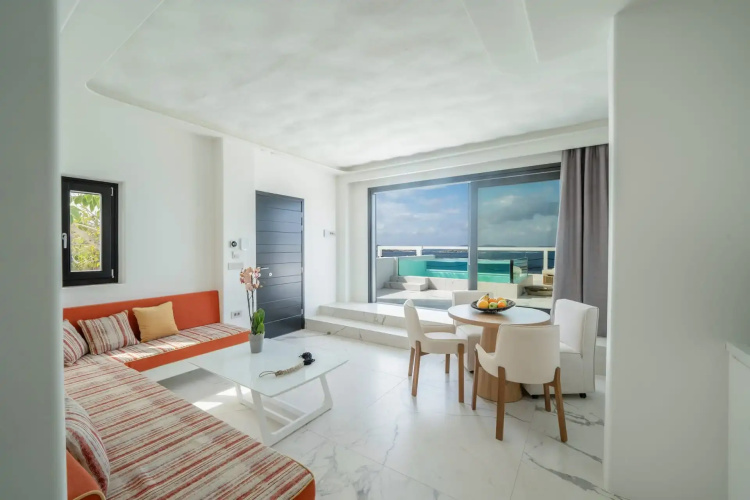 Numi Suites