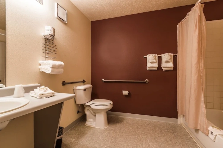 Economy Quadruple room