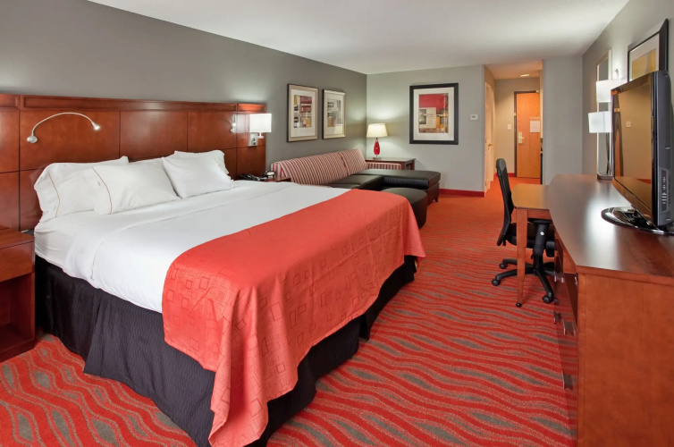 Holiday Inn Express  Kearney by IHG