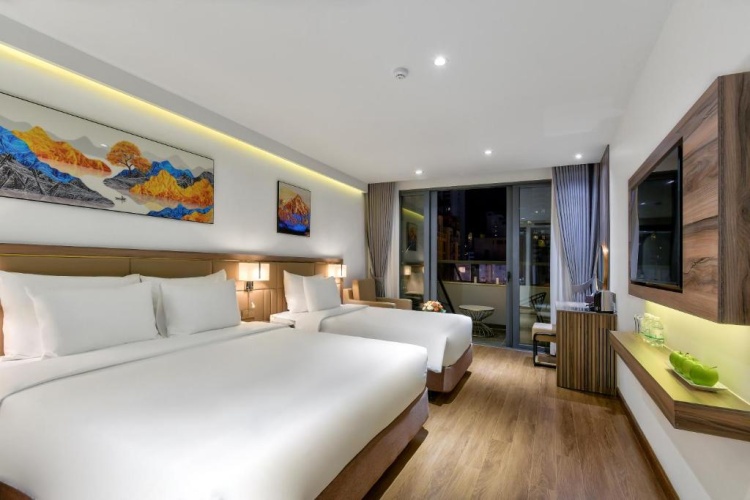 Standard Triple room