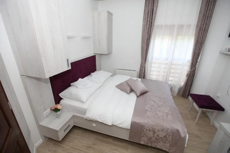 Deluxe Single room