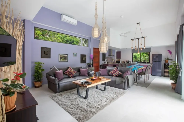 3 Bedrooms Villa