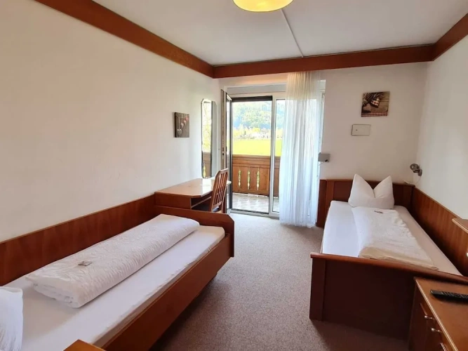 Comfort Twin room with balcony