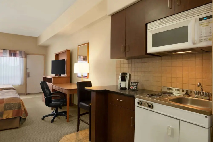 Ramada Drayton Valley