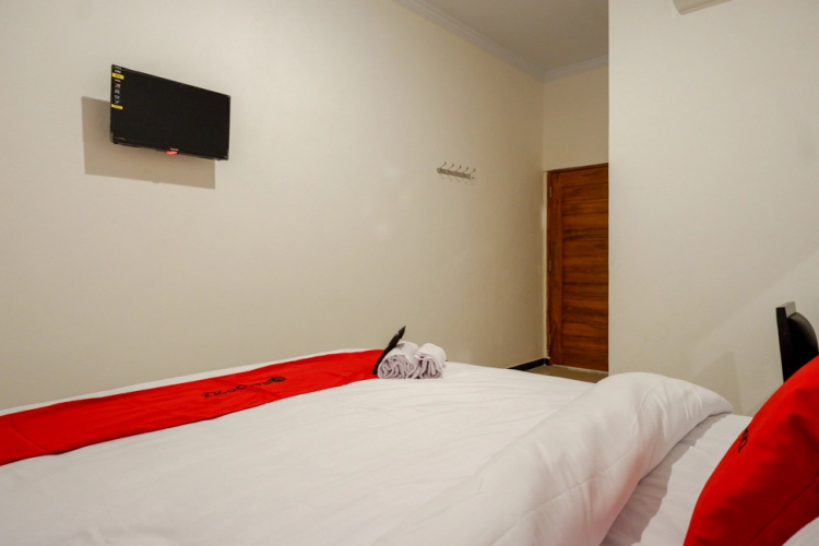RedDoorz @ Jalan Wonosari KM.9