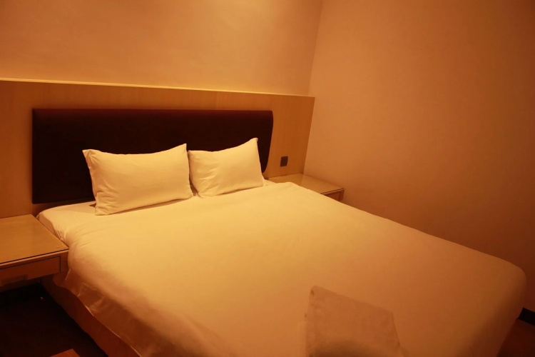 Imperial Suites Serviced Apartment