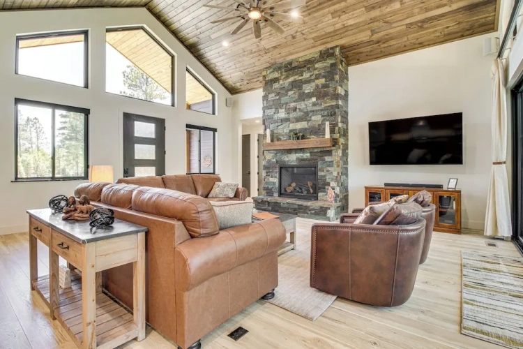 4 Bedrooms Cottage
