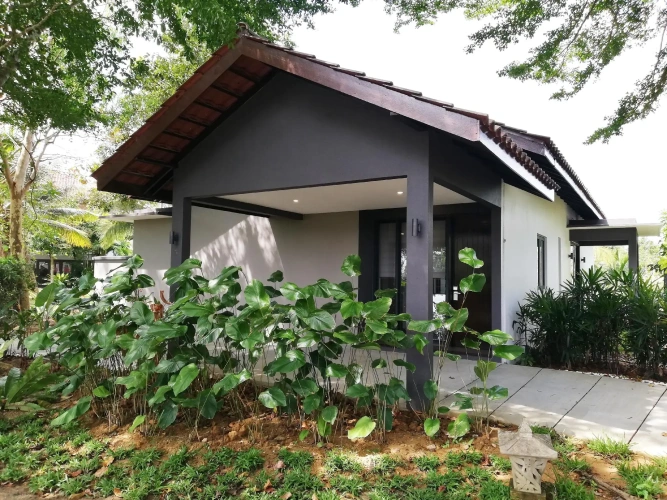 2 Bedrooms Villa
