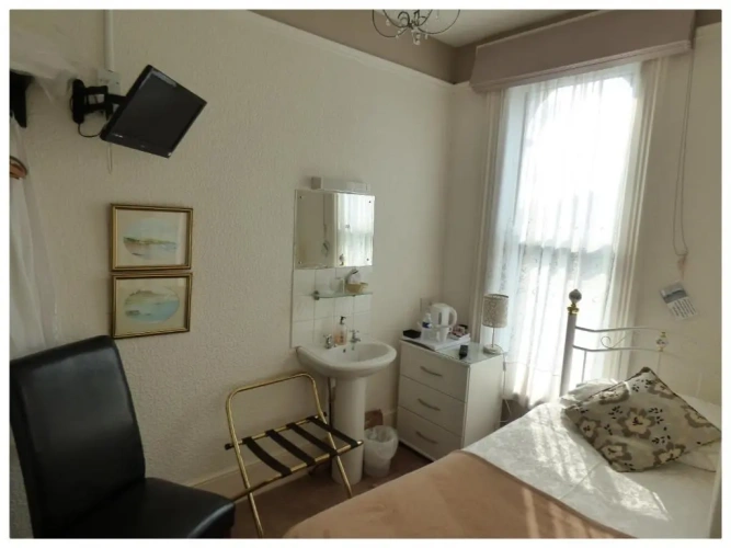 Standard Single room