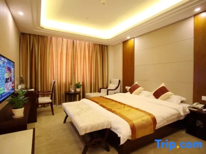 Deluxe Suite