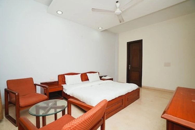 Greenleaf Apartment And Suites, Kalkaji