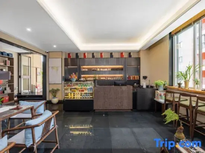 Yihu Xiyue Hotel
