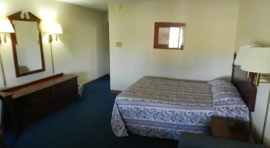 Red Fox Inn and Suites