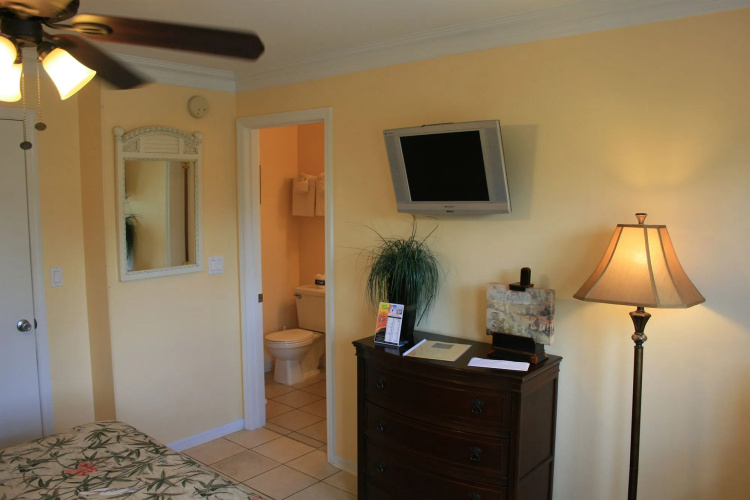 Flamingo Inn