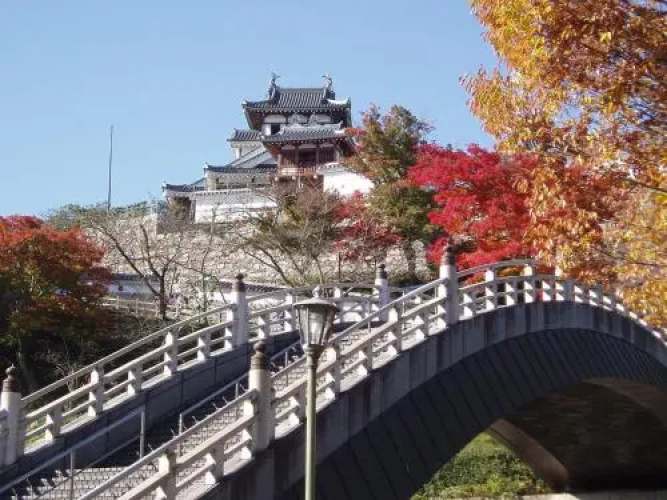 Yakuno House