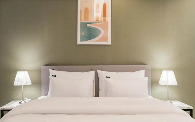 Page 9 Hotel